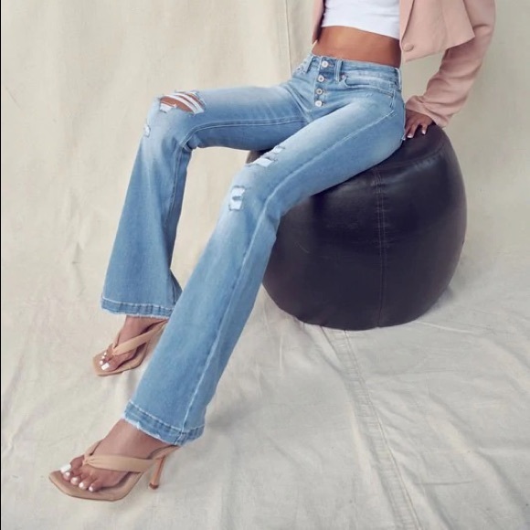 KanCan Light Wash Flares - Picture 3 of 8